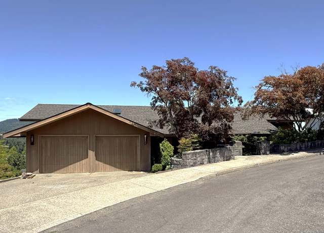 Property at 3595 Cherokee Dr S, Salem, OR 97302, 4 beds, 3.5 baths