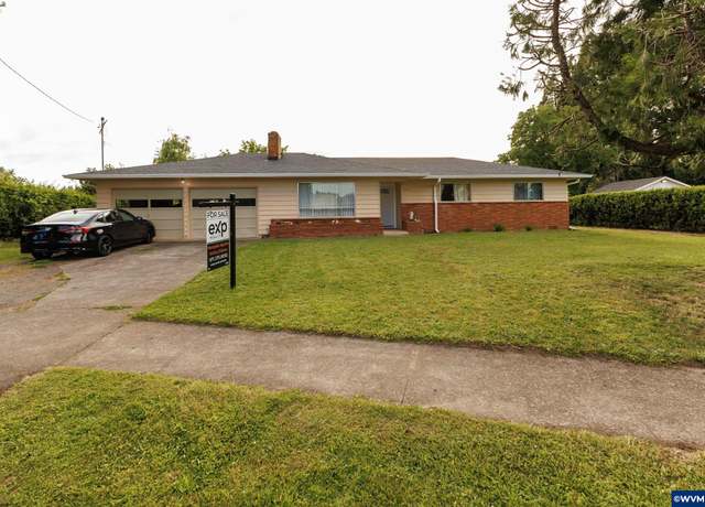 Property at 645 S Main St, Mt Angel, OR 97362, 3 beds, 1.5 baths