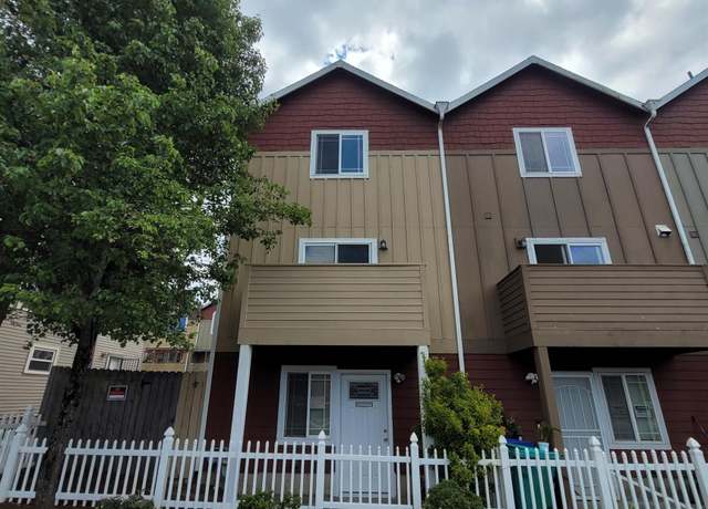 Property at 8746 SE Division St, Portland, OR 97266, 3 beds, 2.5 baths