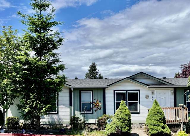 Property at 1015 Oak St #98, Silverton, OR 97381-1761, 3 beds, 2 baths