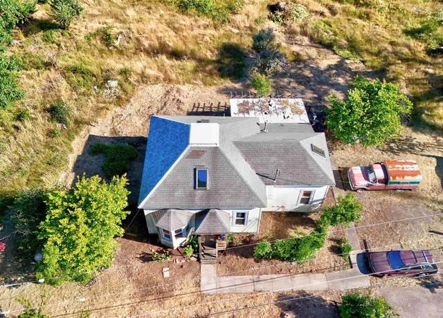 Property at 40267 Gates School Rd, Gates, OR 97346, 2 beds, 1.5 baths