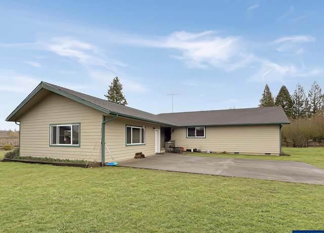 Property at 38653 Robinson Dr, Scio, OR 97374, 4 beds, 3 baths