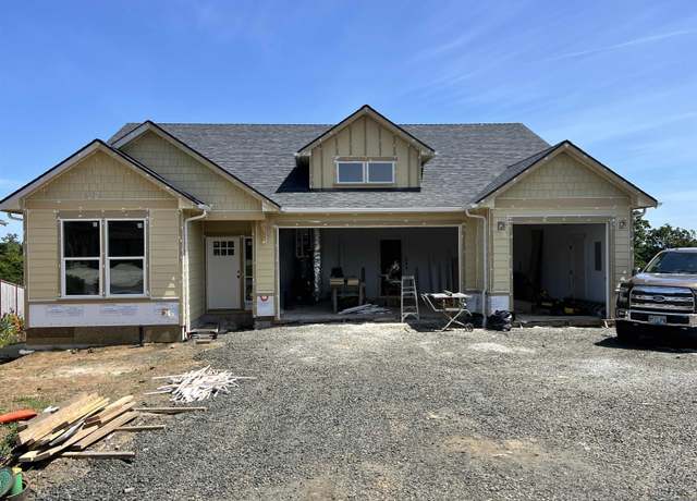 Property at 616 NE Kerns Dr, Dallas, OR 97338, 3 beds, 2 baths