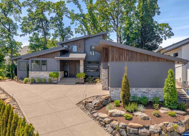 Property at 212 Kurth Mdw SE, Salem, OR 97306, 4 beds, 3.5 baths