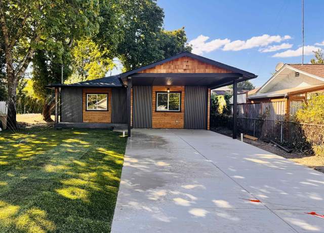 Property at 527 22nd St NE, Salem, OR 97301, 3 beds, 2 baths