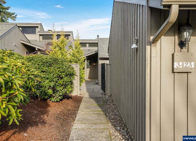 Property at 3423 Augusta National Dr S, Salem, OR 97302, 3 beds, 2 baths