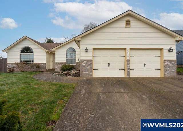 Property at 607 NW Heath St, Dallas, OR 97338, 3 beds, 2 baths