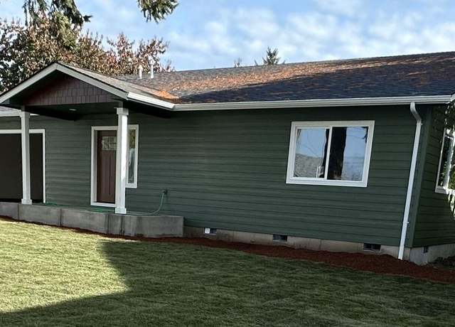 Property at 4128 Main St, Sweet Home, OR 97386, 3 beds, 2.5 baths