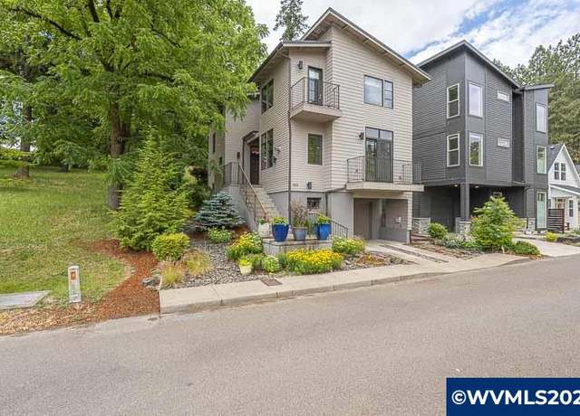 Property at 1892 Cousteau Lp SE, Salem, OR 97302, 3 beds, 3.5 baths