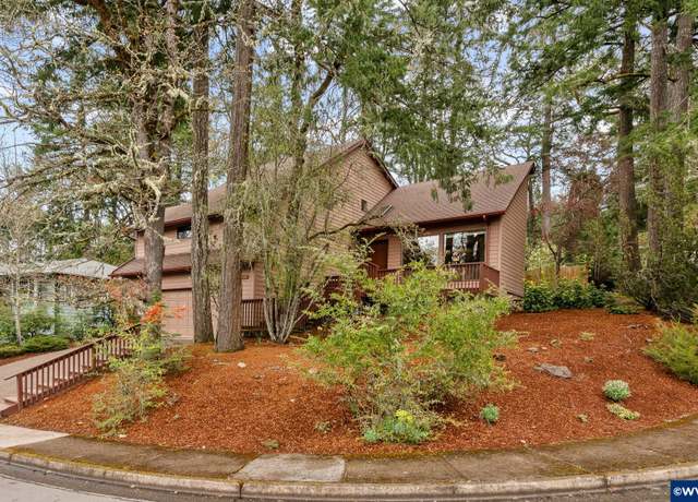 Property at 2101 NW Christopher Pl, Corvallis, OR 97330, 3 beds, 2.5 baths