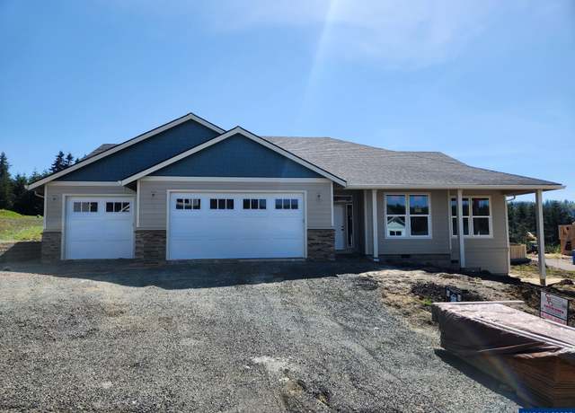 Property at 774 Riley Dr, Silverton, OR 97381, 4 beds, 3 baths