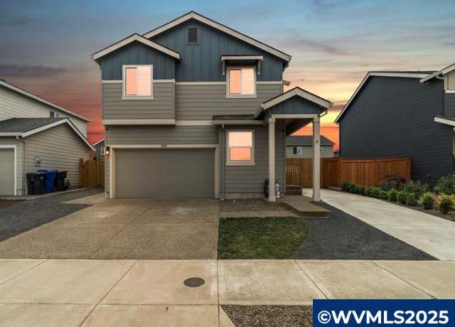 Property at 4940 Skylab Ave, Salem, OR 97305, 4 beds, 2.5 baths