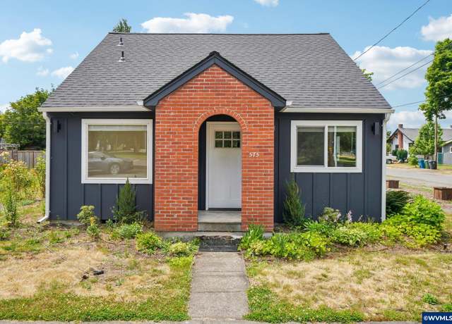 Property at 575 N 7th Ave, Stayton, OR 97383, 3 beds, 1.5 baths