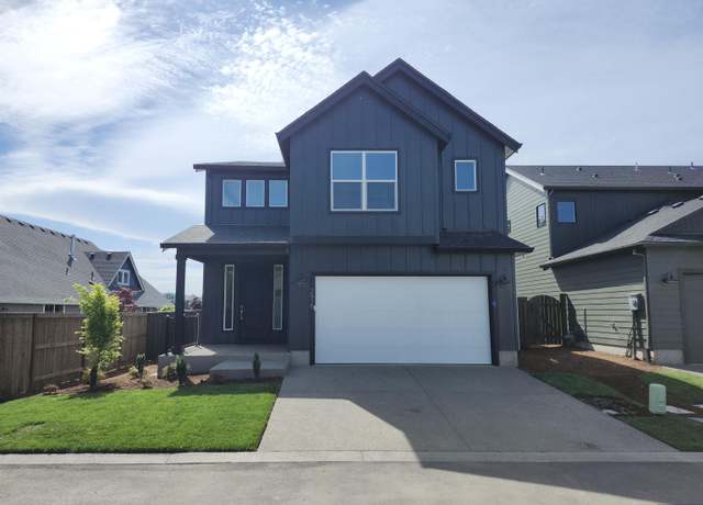 Property at 2929 Olympic St, Woodburn, OR 97071, 3 beds, 3 baths