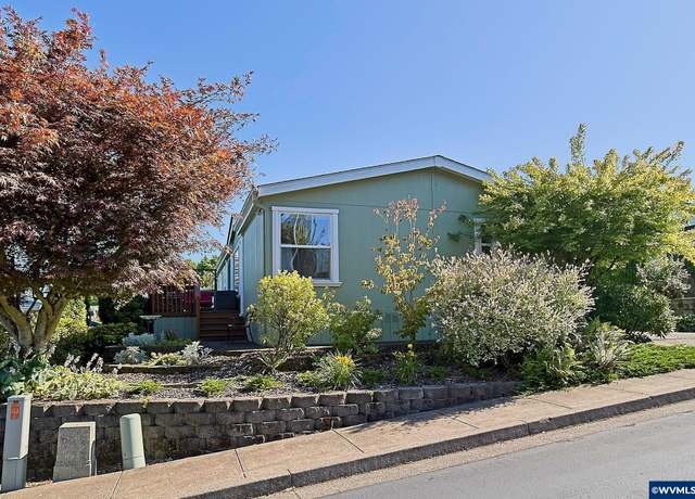 Property at 1630 Wallace Rd NW #60, Salem, OR 97304, 3 beds, 2 baths