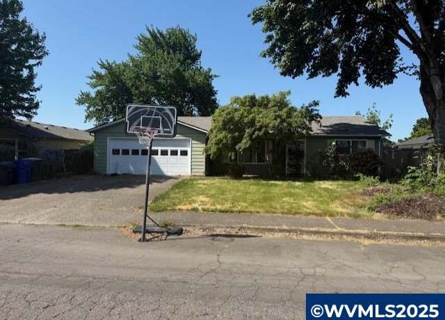 Property at 4705 Regal Dr NE, Salem, OR 97301, 3 beds, 1.5 baths