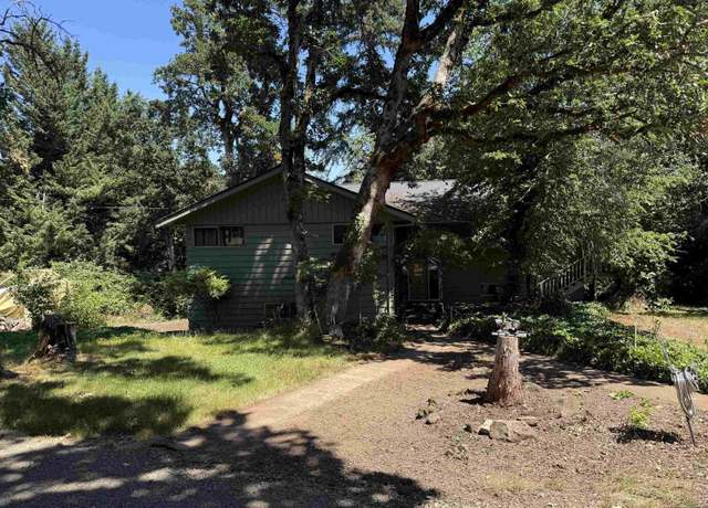 Property at 1774 82nd St SE, Salem, OR 97317, 7 beds, 3 baths