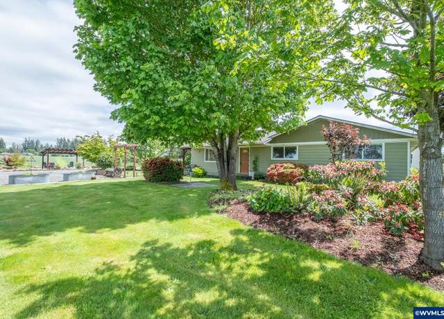 Property at 12283 W Stayton Rd, Aumsville, OR 97325, 3 beds, 2 baths