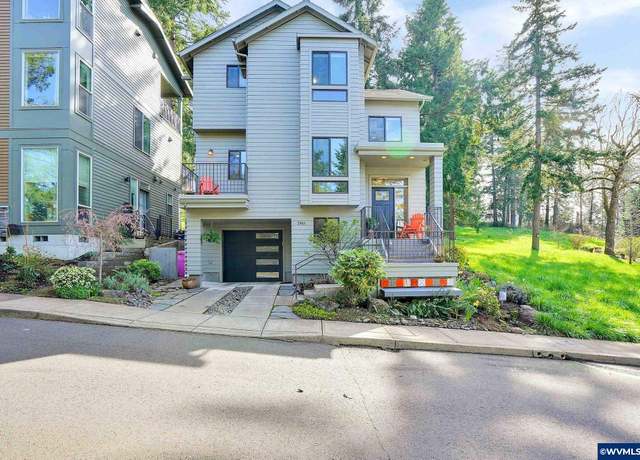Property at 3961 Village Ctr SE, Salem, OR 97302, 3 beds, 2.5 baths