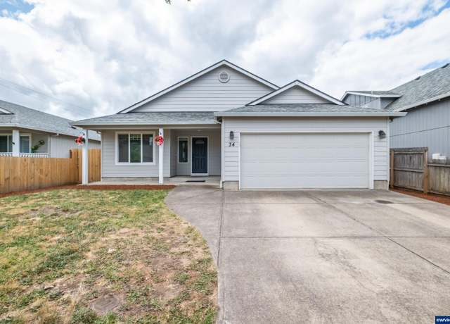Property at 34 Grace St, Lebanon, OR 97355, 3 beds, 2 baths