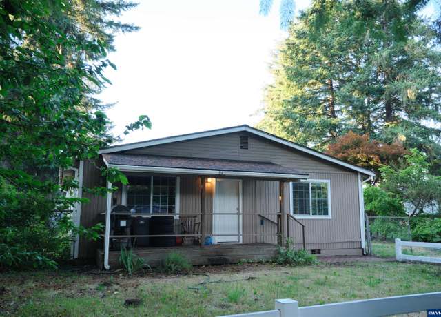 Property at 151 16th St, Lyons, OR 97358, 2 beds, 1 bath