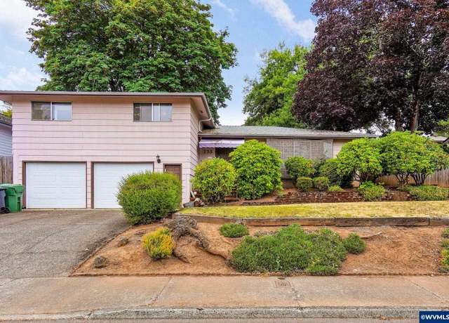 Property at 735 21st Pl NW, Salem, OR 97304, 5 beds, 2.5 baths