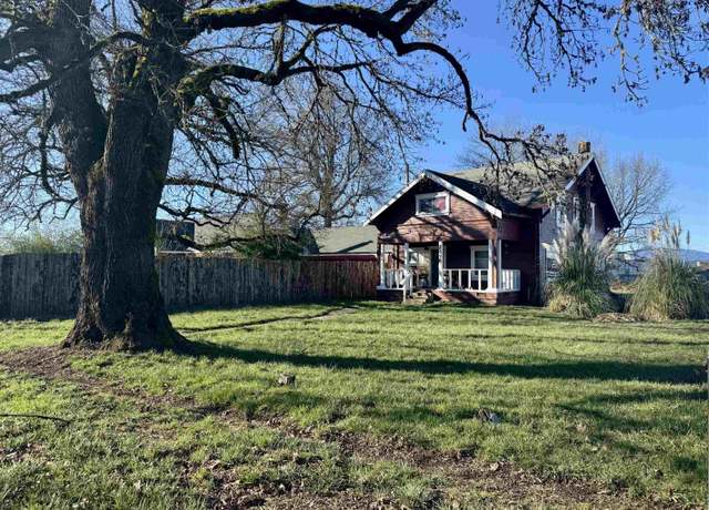 Property at 3676 SW 3rd St, Corvallis, OR 97333, 7 beds, 3 baths