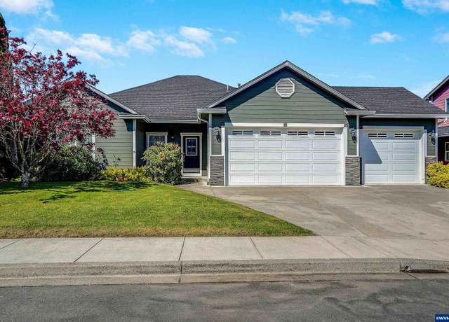 Property at 1231 SW 3rd Ave, Mill City, OR 97360, 4 beds, 2 baths