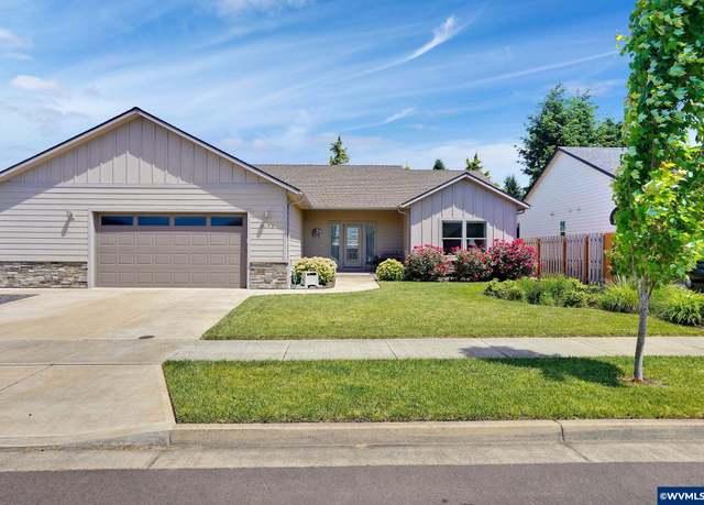 Property at 2192 Deer Ave, Stayton, OR 97383, 3 beds, 2 baths