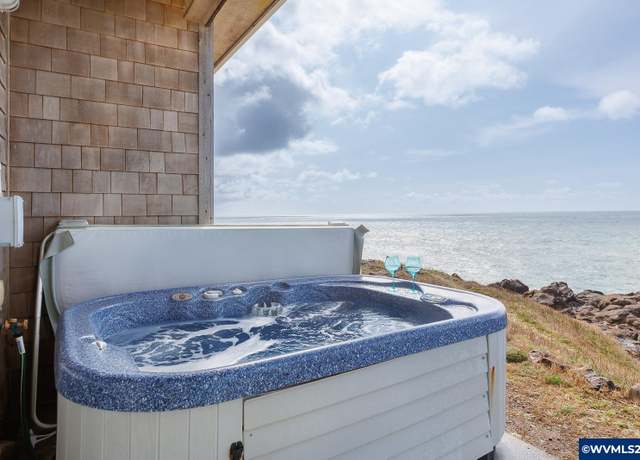 Property at 1113 N Highway 101 Unit (44), Depoe Bay, OR 97341-000, 1 bed, 1.5 baths