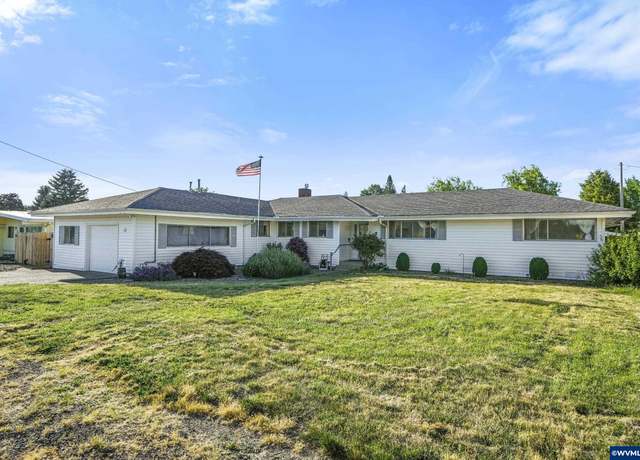 Property at 1023 37th Ave SW, Albany, OR 97321, 4 beds, 2.5 baths