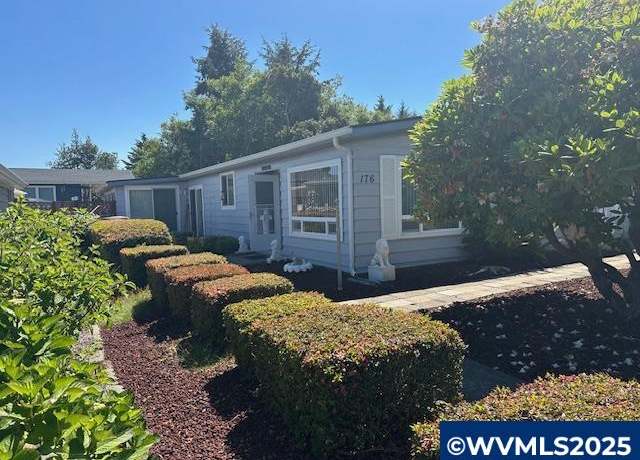 Property at 176 NE 35th St, Newport, OR 97365, 2 beds, 2 baths