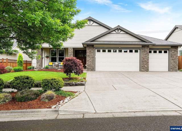 Property at 2770 Fort Hl NW, Salem, OR 97304, 3 beds, 2.5 baths