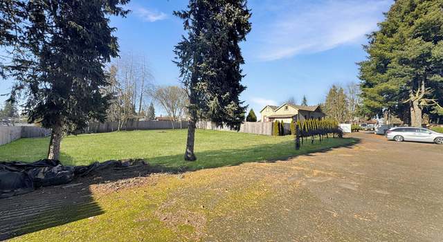 Photo of 988 E Cleveland St, Woodburn, OR 97071