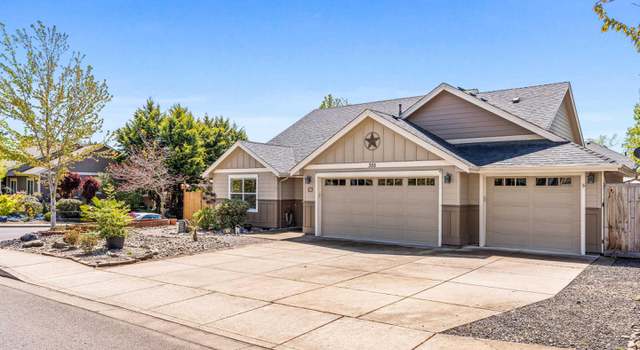 Photo of 305 NW Reed Ln, Dallas, OR 97338