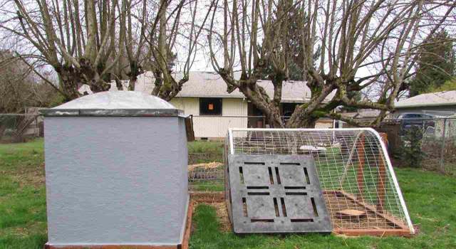 Photo of 2470 Stortz Ave NE, Salem, OR 97301