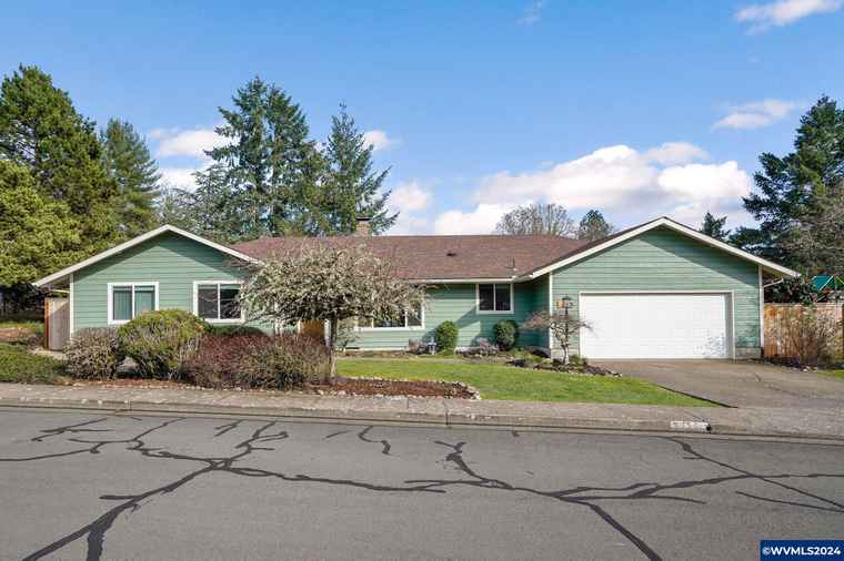 Photo of 3119 NW Greenbriar Pl Corvallis, OR 97330