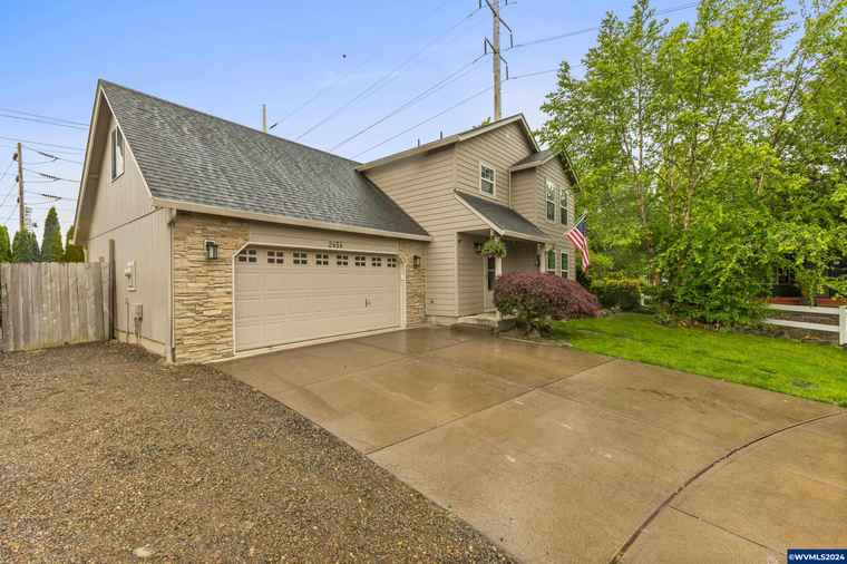 Photo of 2454 Hassell Ct Keizer, OR 97303