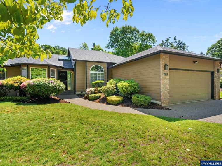 Photo of 628 Wipwood Dr SE Salem, OR 97306