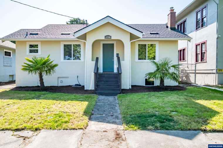 Photo of 1730 Capitol St NE Salem, OR 97301-7857