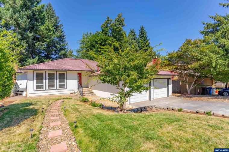 Photo of 1335 Kathy St S Salem, OR 97306