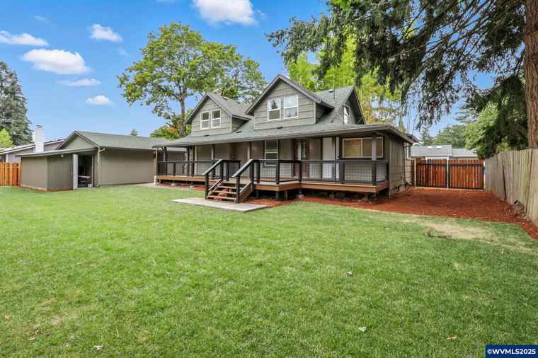 Photo of 11180 SW 115th Ave Tigard, OR 97223