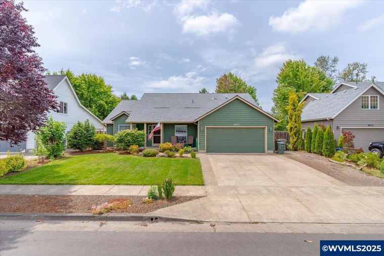 Photo of 1822 Whitecliff Dr NW Albany, OR 97321