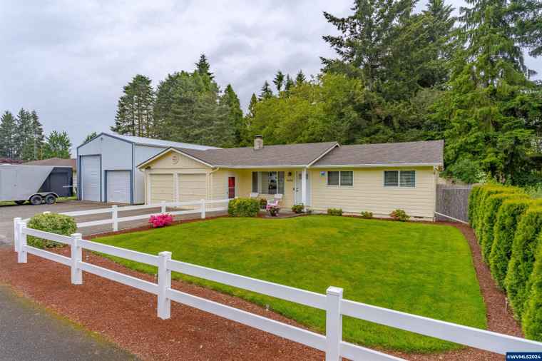 Photo of 4550 4th Pl N Keizer, OR 97303