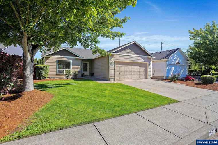 Photo of 1237 Trent Ave N Keizer, OR 97303