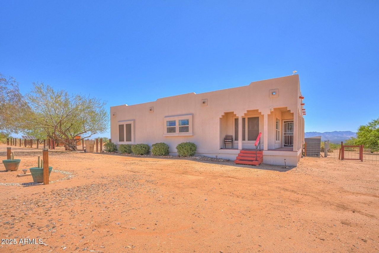 4853 S Hancock Trl, Sierra Vista, AZ 85650