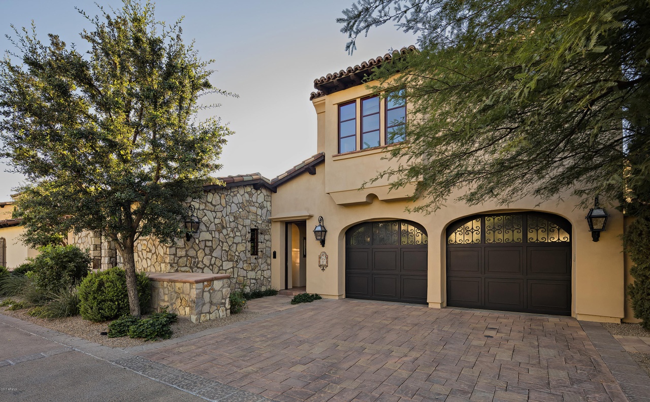 Ave Mujica　PR 4949 E Lincoln Dr #17, Paradise Valley, AZ 85253 | Redfin