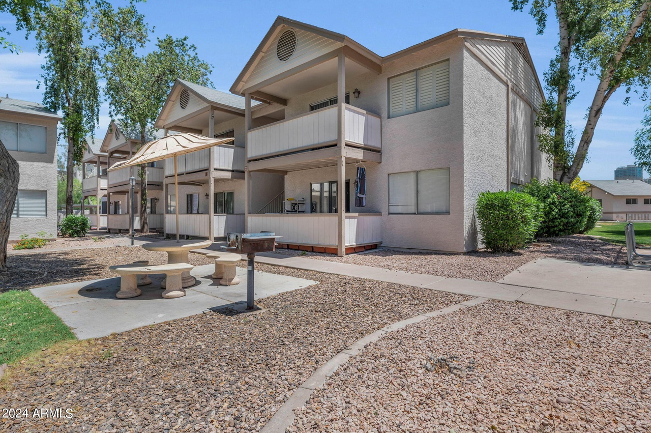 616 S Hardy Dr #216, Tempe, AZ 85281