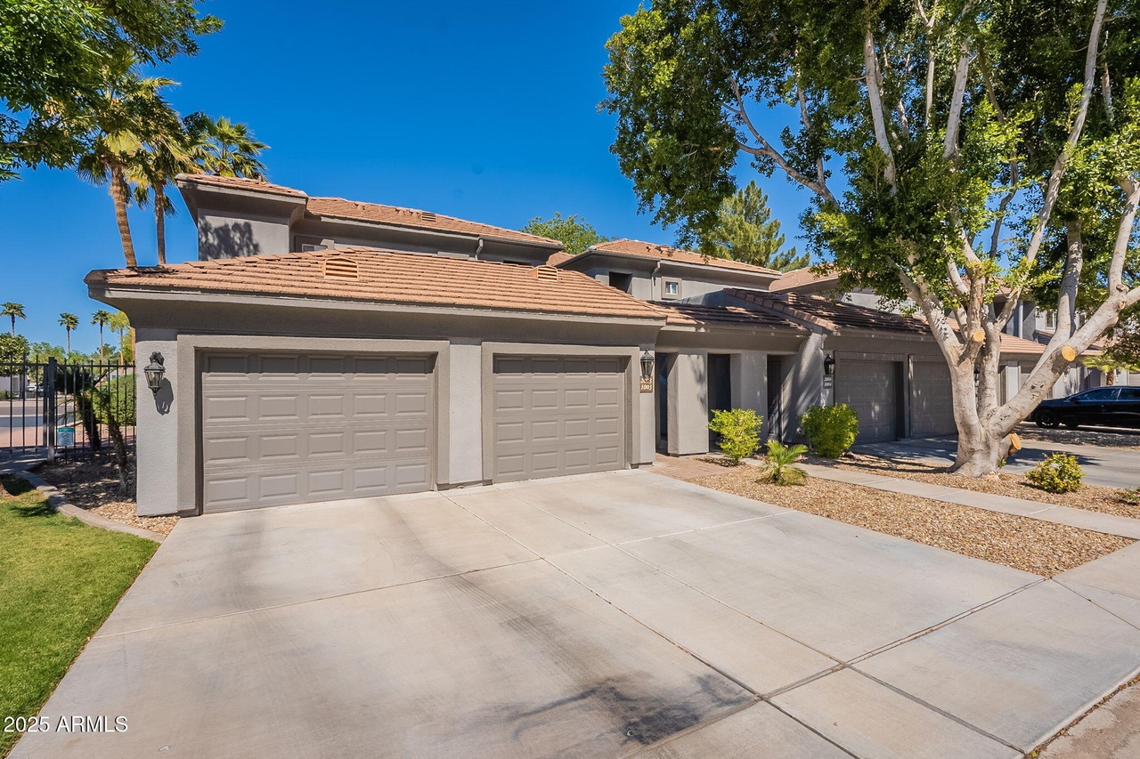7401 W Arrowhead Clubhouse Dr #2003, Glendale, AZ 85308