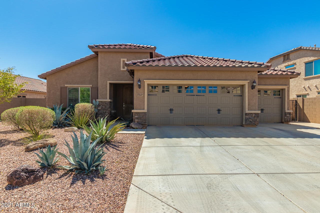 17527 W Buckhorn Trl, Surprise, AZ 85387 | MLS# 6210928 | Redfin